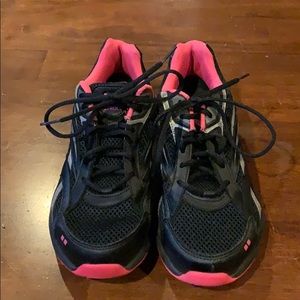 Ryka tennis shoes